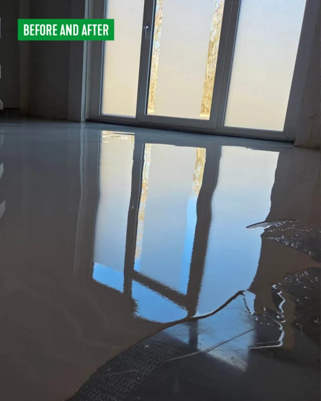 𝐏𝐫𝐨𝐣𝐞𝐜𝐭 𝐒𝐩𝐨𝐭𝐥𝐢𝐠𝐡𝐭 ✨  The team at @rowalkunststofvloeren demonstrated impressive preparation and craftsmanship on this project.  The end result? A stunning Arturo PU2050 self smoothing floor, subtly sprinkled with silver flakes for a unique and stylish look. This floor isn't just beautiful—its solid foundation ensures it will last for years to come.  What do you think of this silver finish? 👀  #Arturo #Arturoflooring #resinfloor #flakes #craftsmanship #floorrenovation #interiorinspiration #designfloor #floortechnology